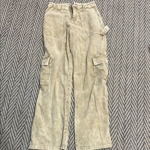 New Without Tags Beige Corduroy Cargo Pants (Good for petites)